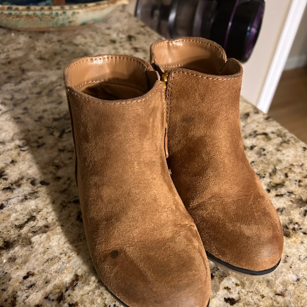 Cat and jack brown booties